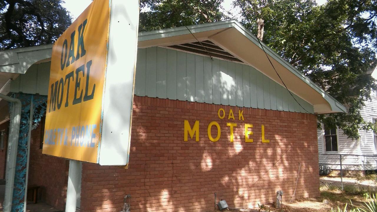 The Oak Motel La Grange Exteriör bild